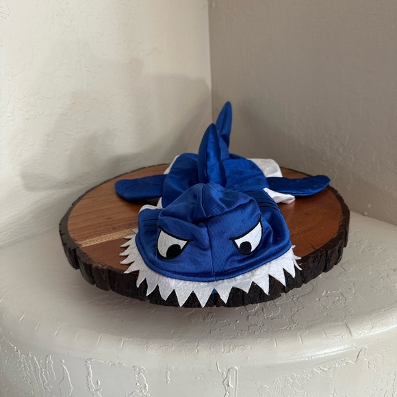 🎃Dog Halloween Shark Costume Small🐾 - Picture 1 of 10